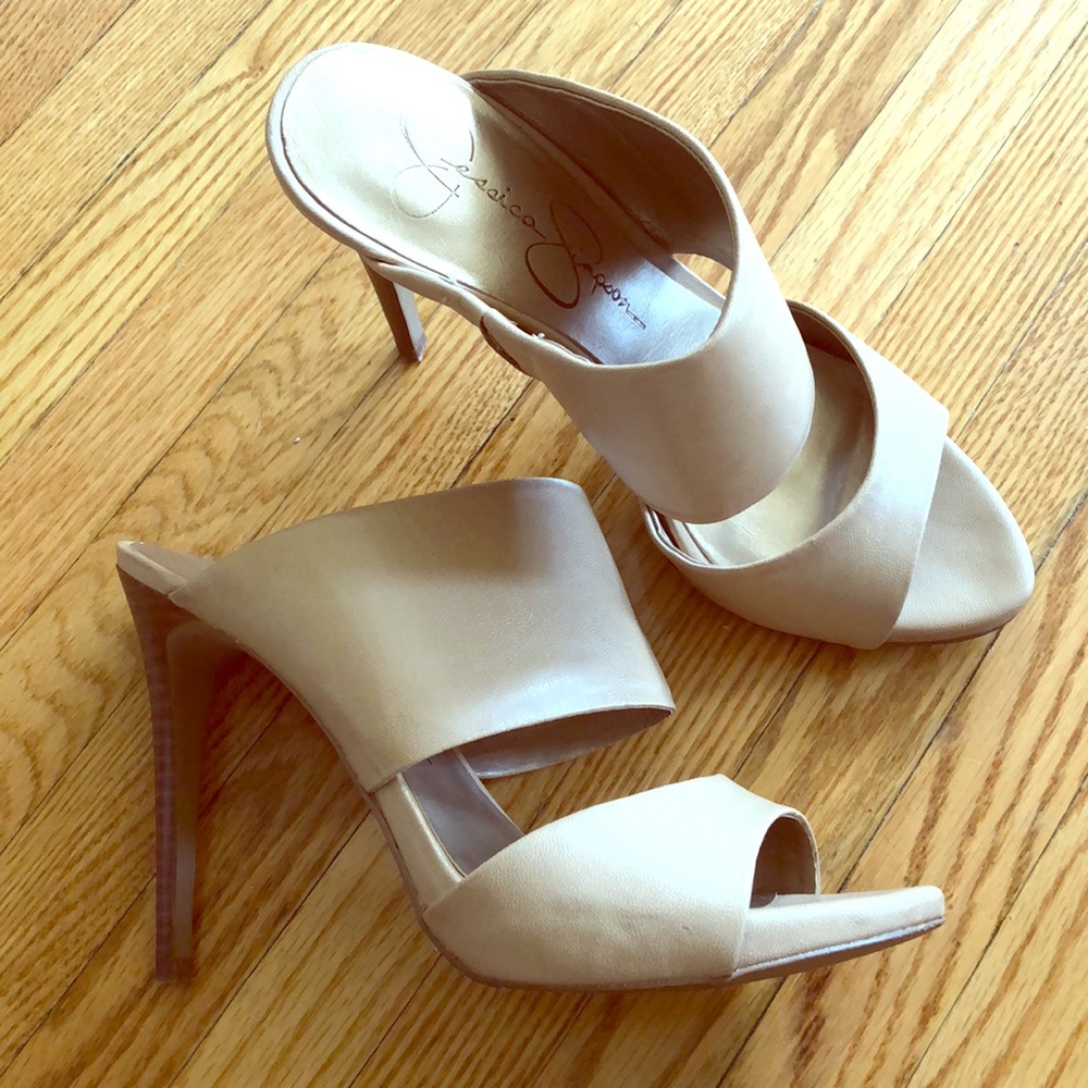 JESSICA SIMPSON Tan Leather Mule